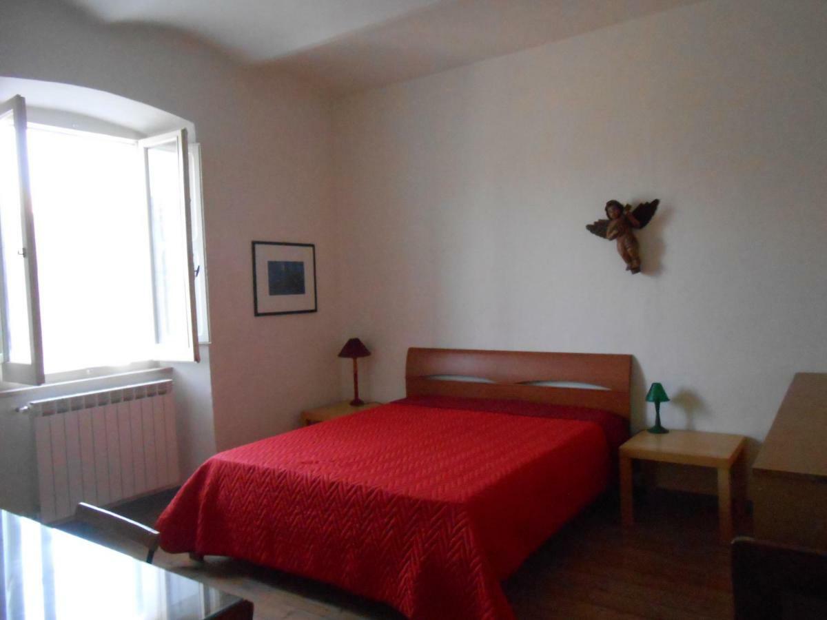 아로네 La Casa Nel Borgo 빌라 외부 사진